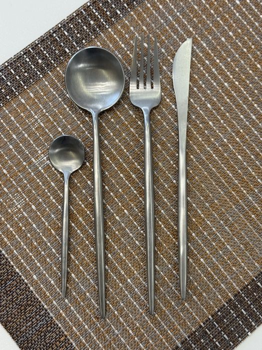 Продам столовые приборы