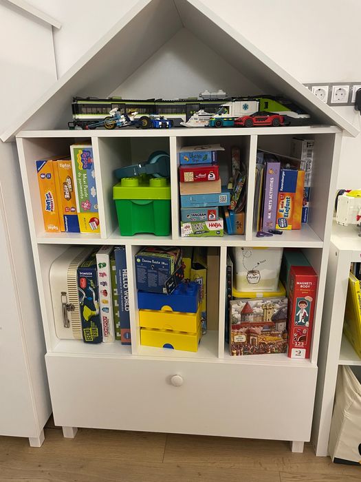 Шкаф за детска стая