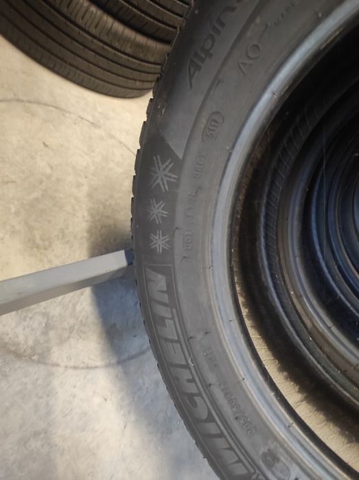 205/60/16 Michelin