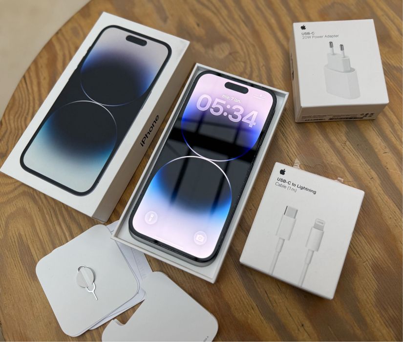 iPhone 14 PRO • 256 GB • 96 % Bateria