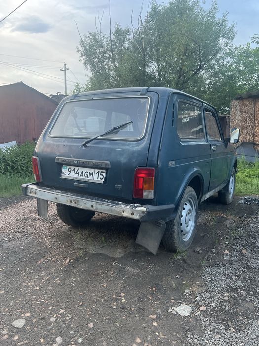 Продам ниву 2121