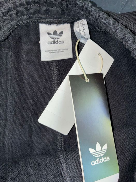 Adidas • Originals • Цената е твърда!