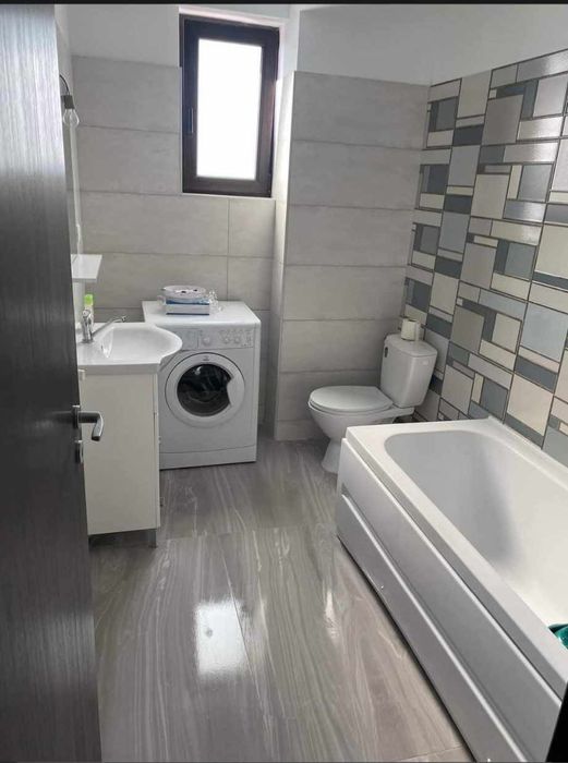 Apartament cu 2 camere de închiriat