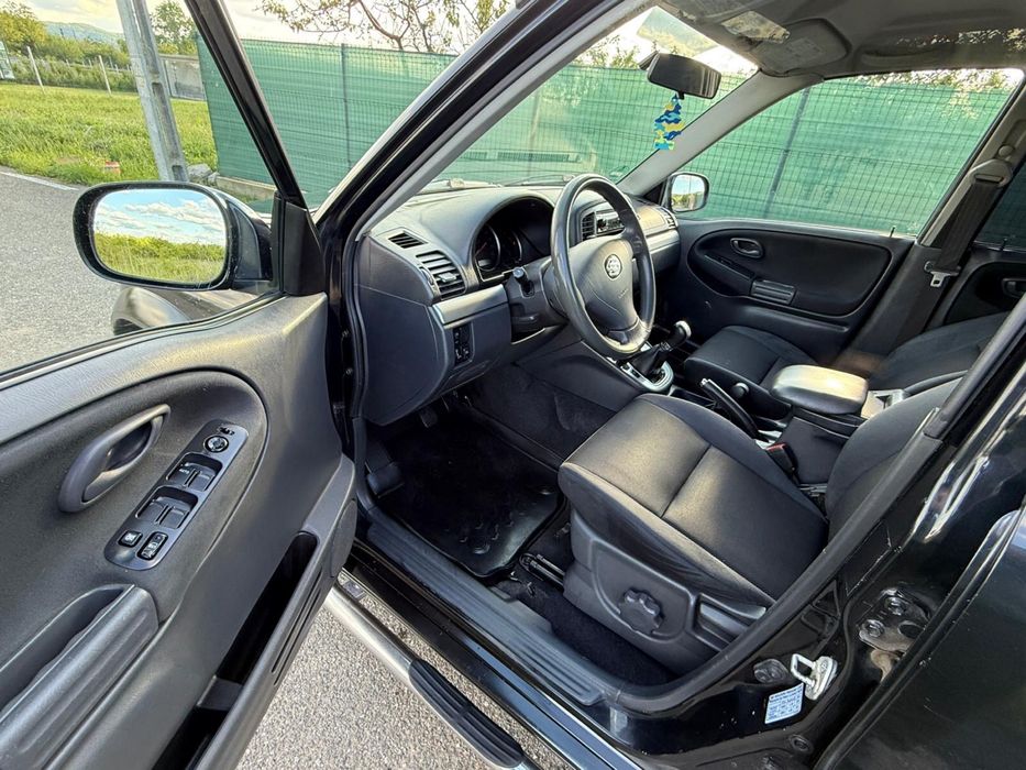 Suzuki Grand Vitara 4x4 / 2005 / 2 td 109 cp / Alu/ clima