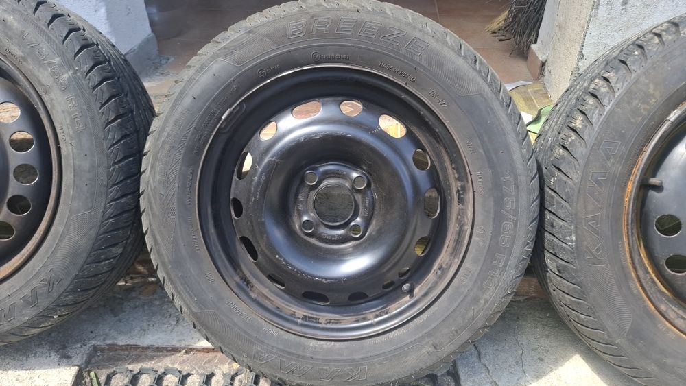 Roti complete cu anvelope 175 65 14.  Opel Corsa