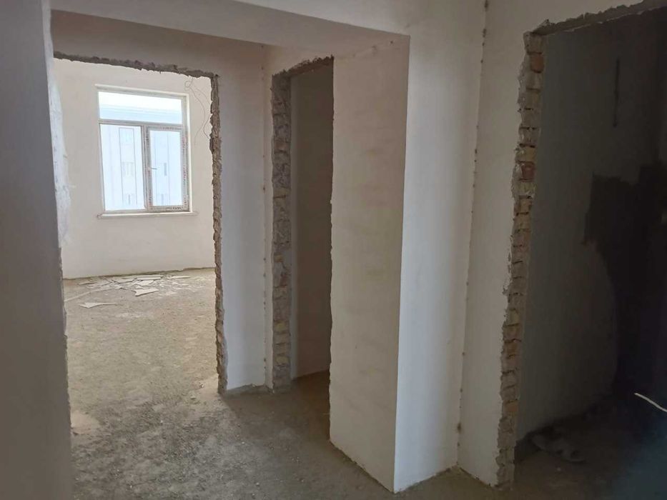 Ko`p qavatli uydagi xonadon