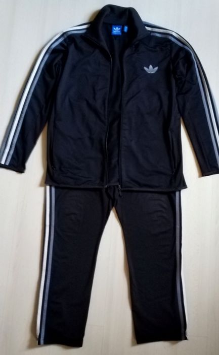 Спортивные костюмы Adidas