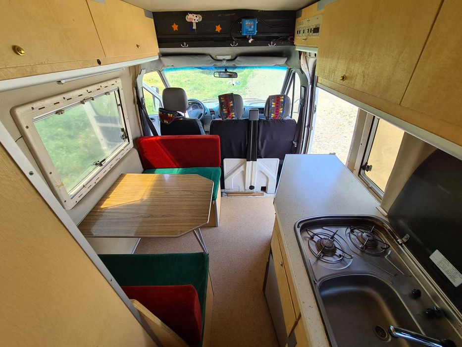 Mercedes Sprinter 4x4 Camper–Motor schimbat, Diff blocabil, Off-grid