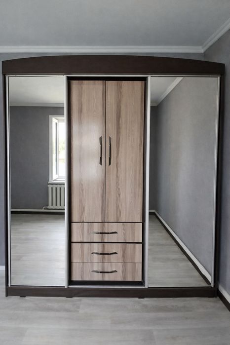 Продам шкаф-купе