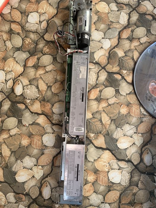 Automatizare usi culisante stg 19