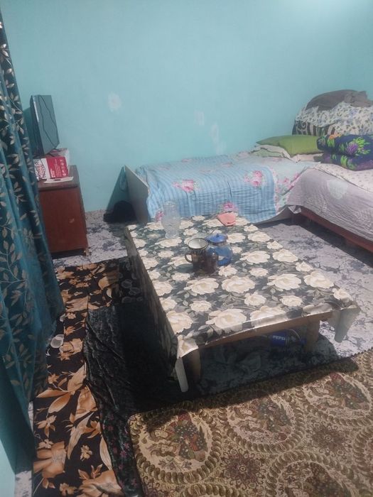 Uy sotiladi 2 uy bir dahliz navbahor dacha