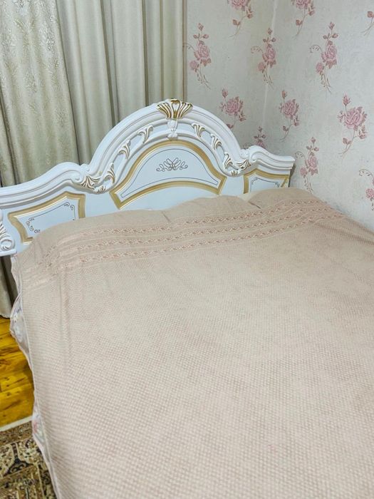 Спальный гарнитур срочно