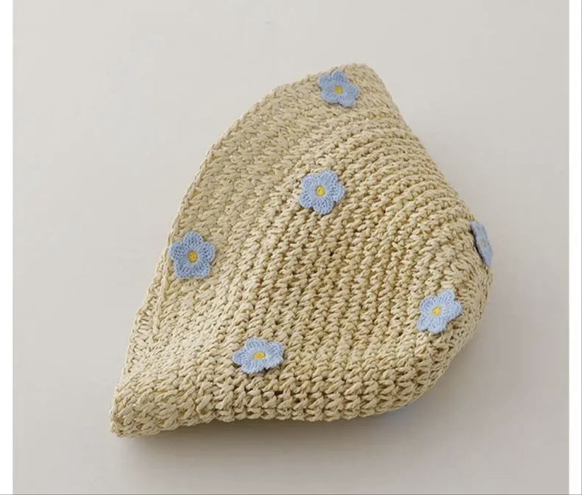 Продам рисовую шляпу