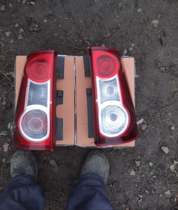 Фары задние ларгус