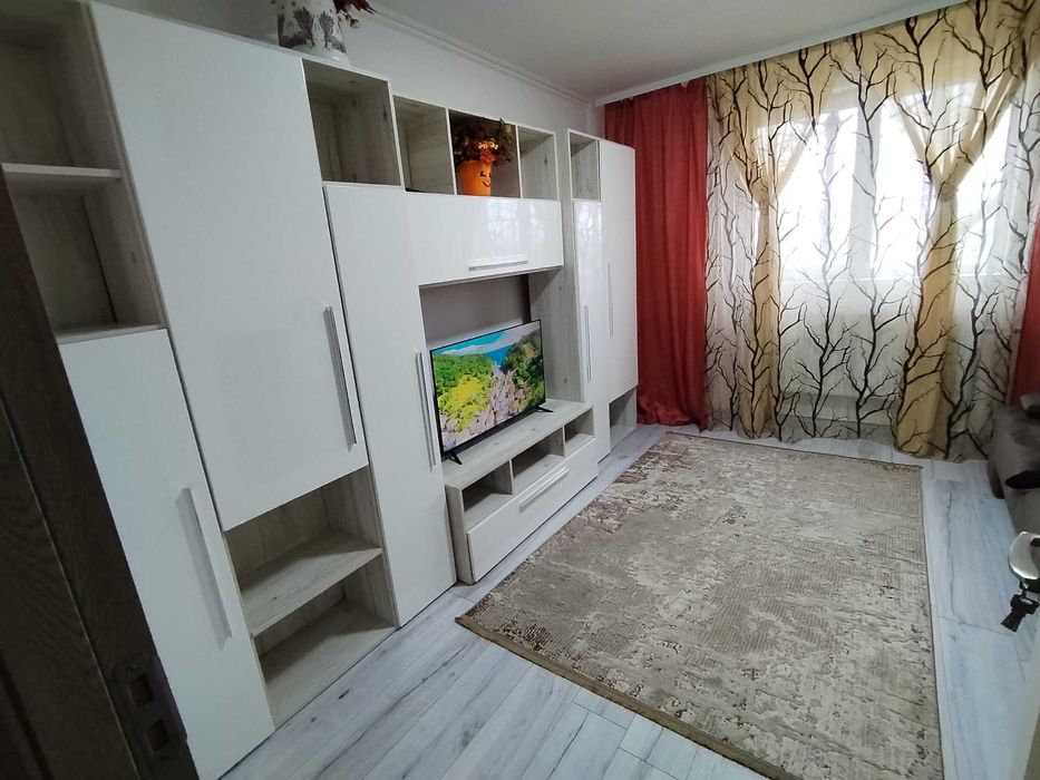 Proprietar , inchiriez garsoniera 23mp ,etaj 1 , 195 Euro / luna