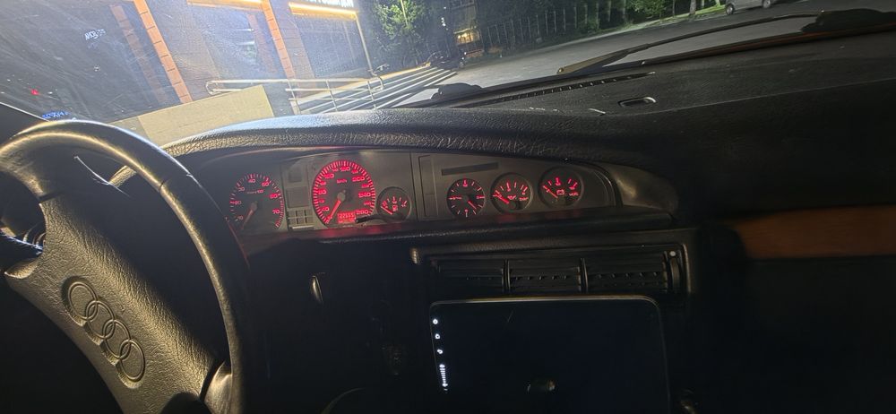 Audi 100  Quadro