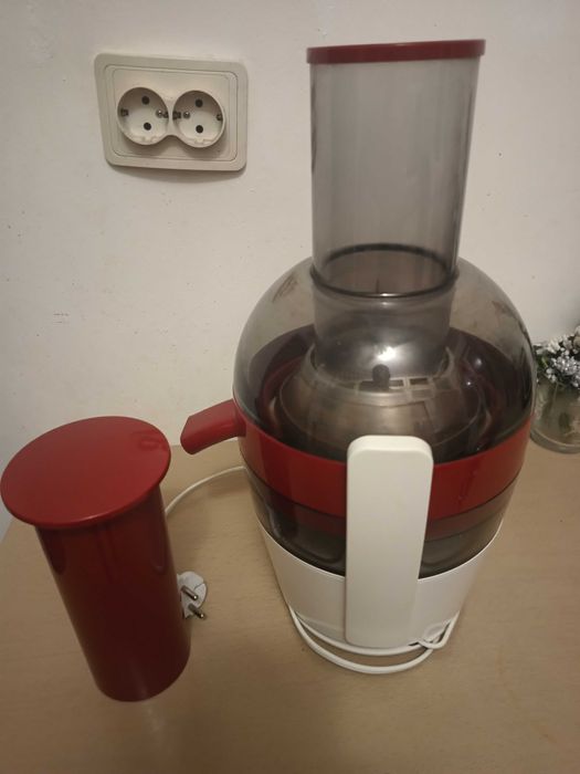 Storcator fructe/legume Philips Viva Collection HR1855/40, puternic 700 Watti