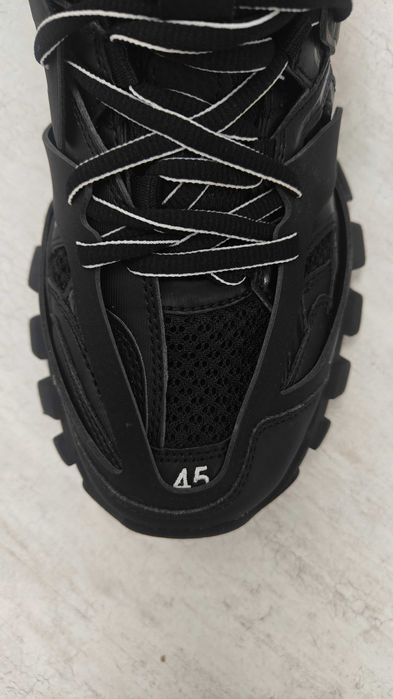 Balenciaga track LED