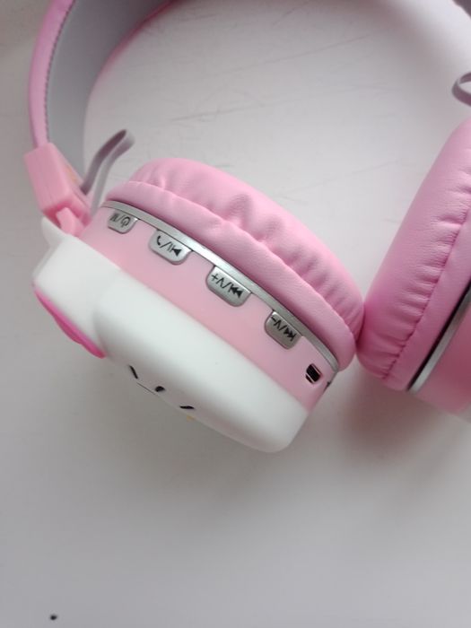 Безпроводные детские наушники.