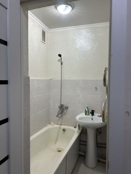 Квартира 2-этаж сатпаева 18