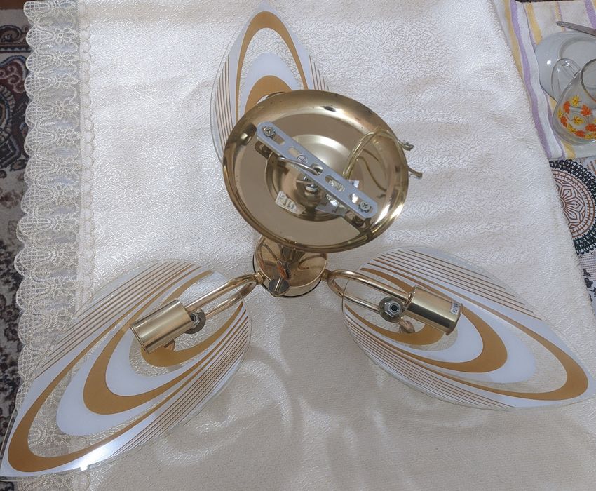 Люстра 3 рошковый