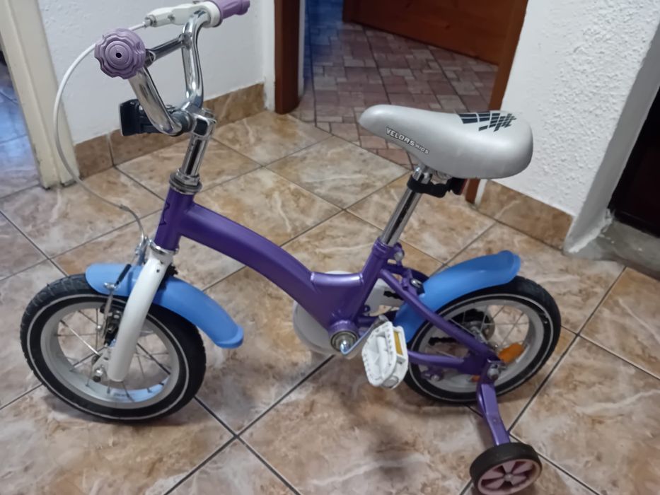 Bicucleta copil cu roti ajutatoare detasabile