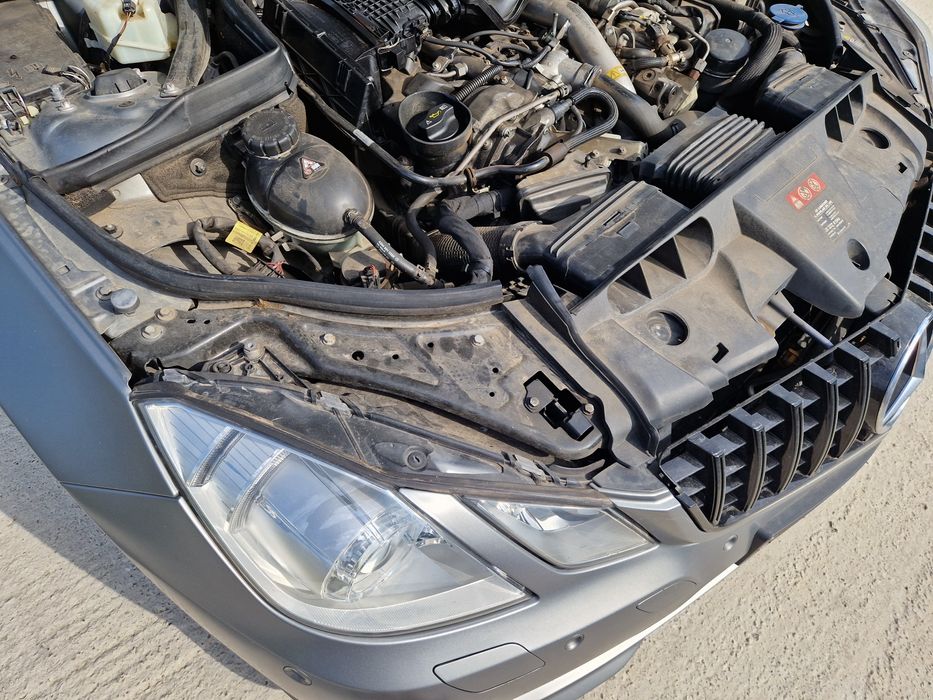 Piese auto caroserie motor Mercedes E class w207 coupe 3.0 om 642