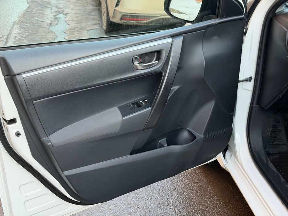 Toyota Corola 2016 год