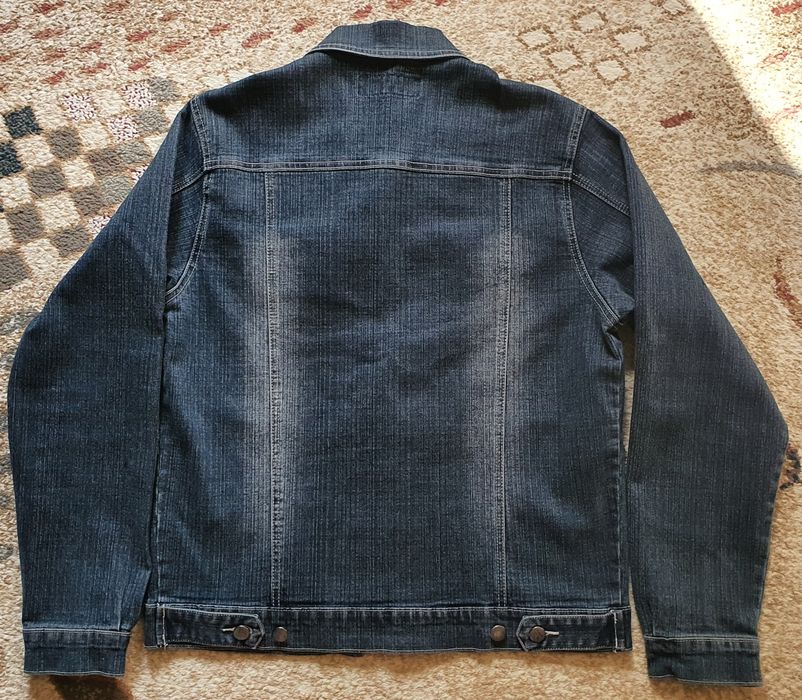 Куртка джинсовая