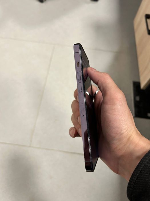 Продам Iphone 14 PRO MAX