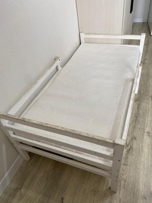 Продам 2 детский кровати