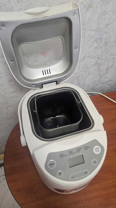 Продам Хлебопечь Gorenje модель BM910W