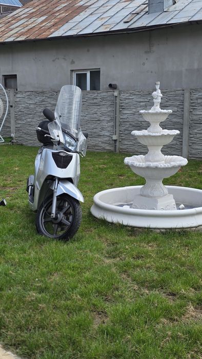 Vând Kymco People 2009