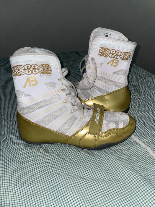 продам боксерки 39размер