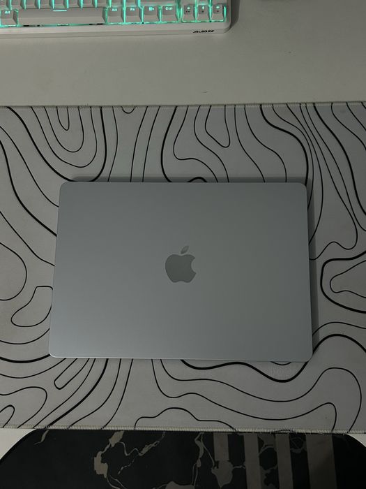 MacBook Air M4 2025