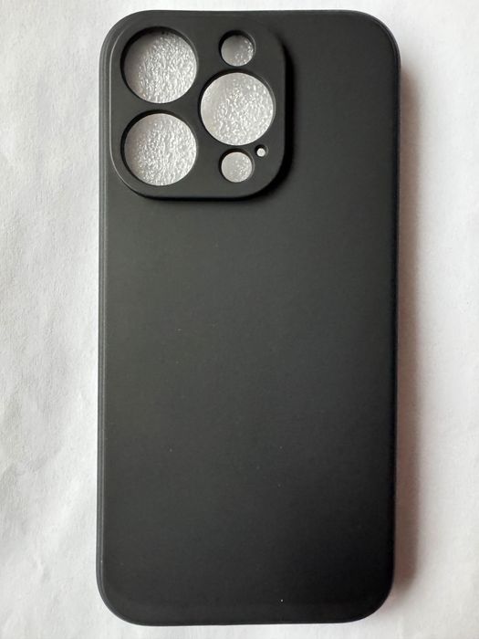 3 Modele Huse Magnetice Negre iPhone 15 Pro.