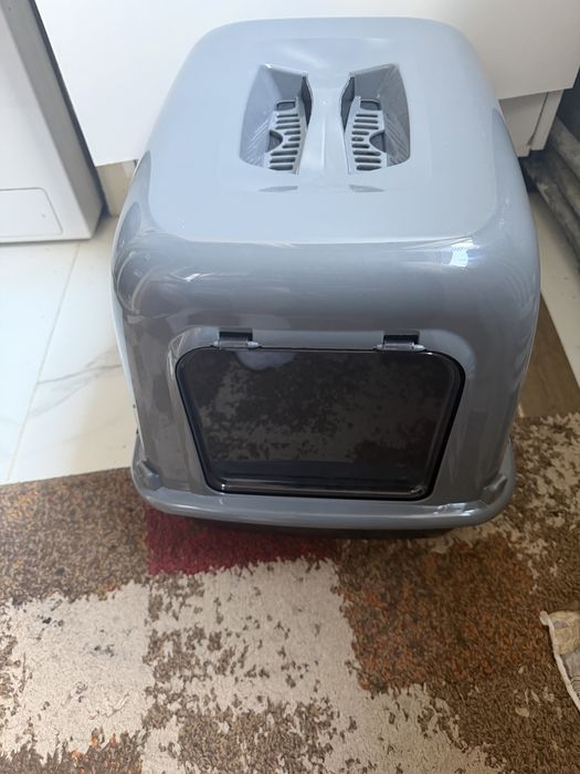 Litiera pisici !