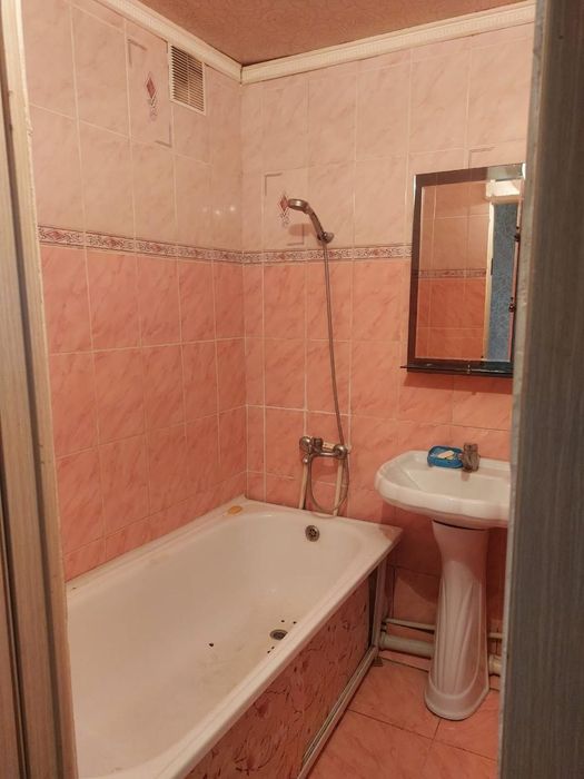 Сдам 2 коматную квартиру