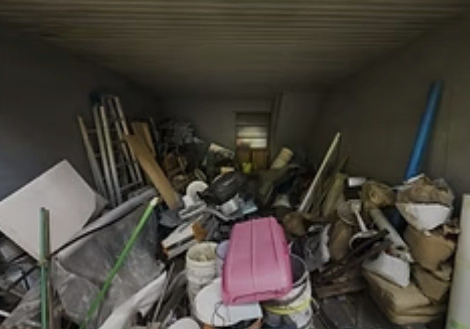 Debarasare Deseuri din Constructii / Renovari Debarasare Mobila Veche