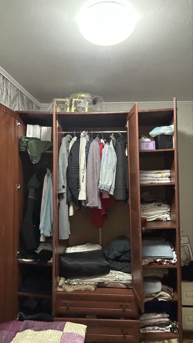 Продам шкаф для одежды