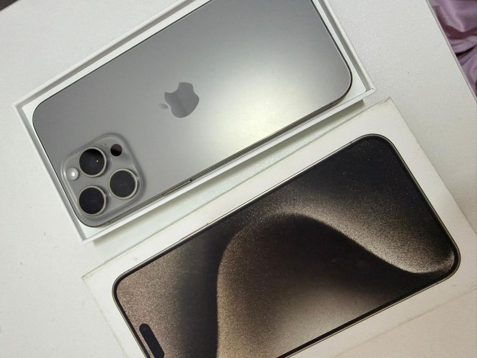 IPhone 15 pro max 256 g