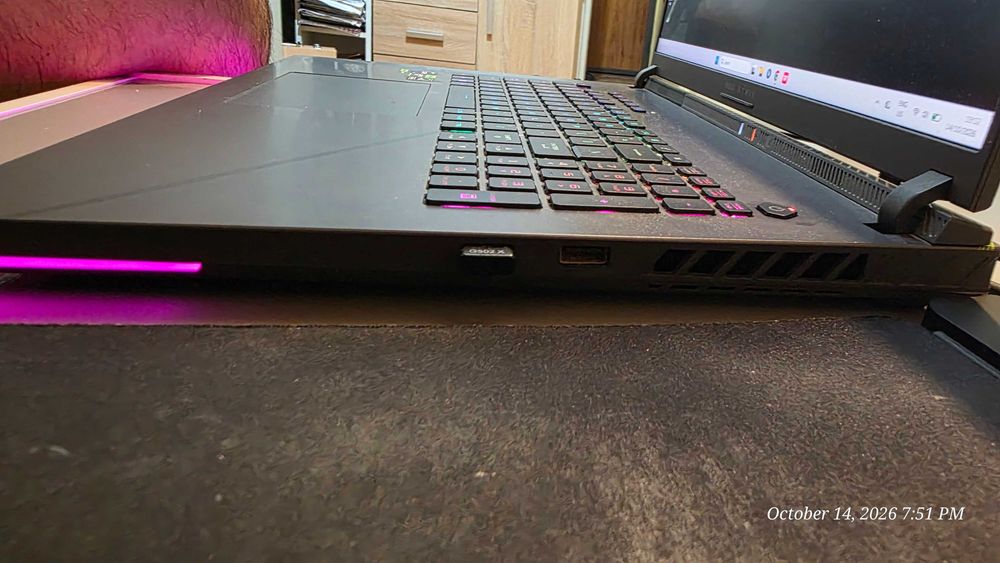 Laptop Gaming ASUS ROG Strix G18 G814JIR 2.5K