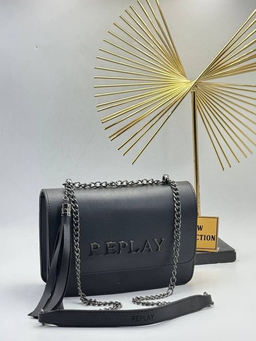 Стилна дамска чанта