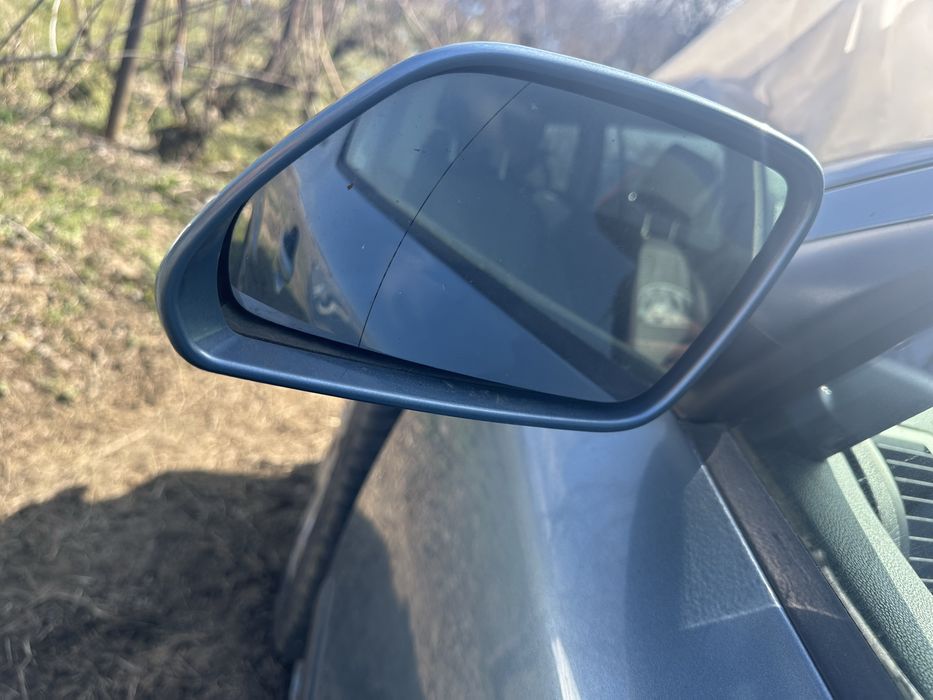 Oglinda stanga/dreapta oglinzi skoda octavia 2