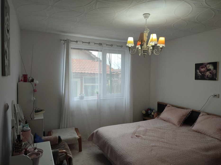 Продава се Етаж от къща в Търговище, Център - 120 кв.м за 1101 €/кв.м - Снимка #2