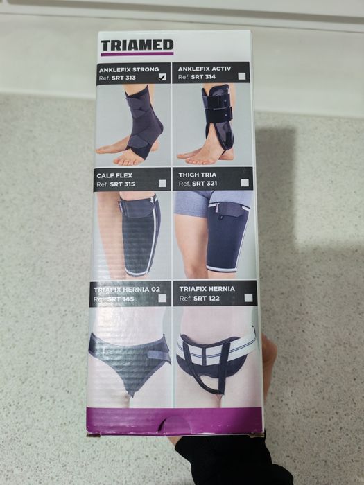 Orteza de glezna mobila cu atele metalice