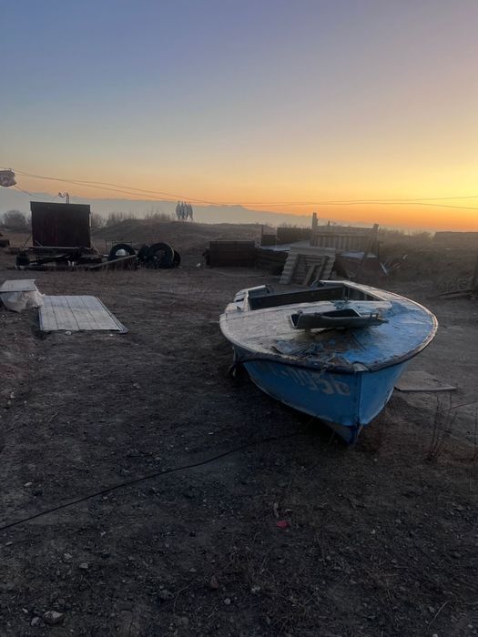 Продам лодку, есть минимальные вложения