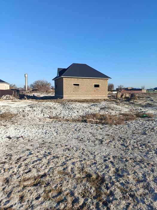 Үй сатылады  Қарауылтөбе ауылында