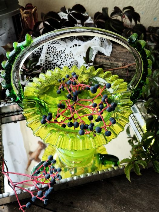 Купа/ кошница цветно стъкло