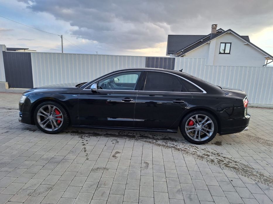 Audi A8 4.2 TDI.